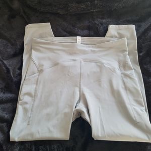 Lululemon Wunder Train Tight "25 w/Pockets